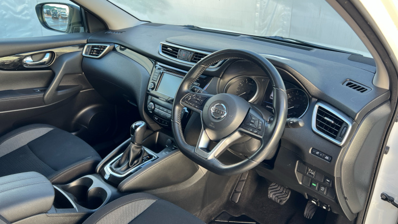 Nissan Qashqai 1.3 DiG-T 160 Acenta Premium 5dr DCT Petrol Hatchback